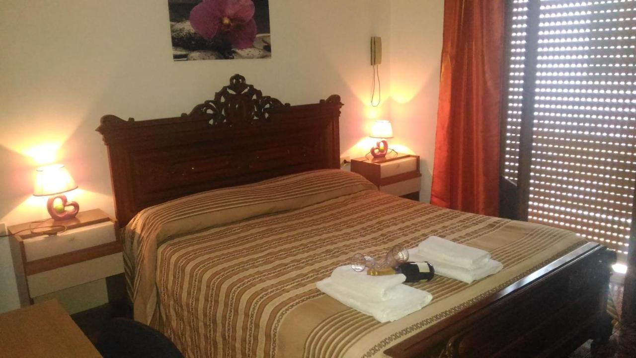 Hotel California ميلاتسو المظهر الخارجي الصورة