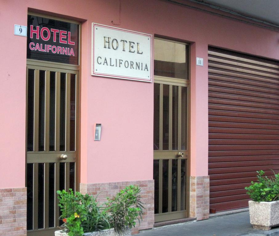 Hotel California ميلاتسو المظهر الخارجي الصورة